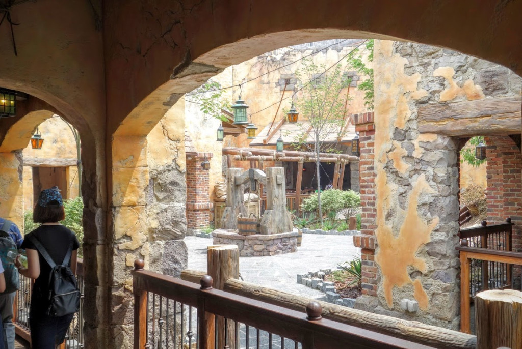 Shanghai Disneyland Treasure Cove Pirates of the Caribbean – Le Parcorama